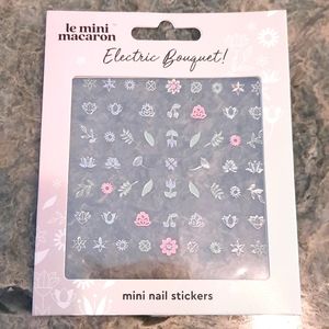 🔴Nail stickers nwt